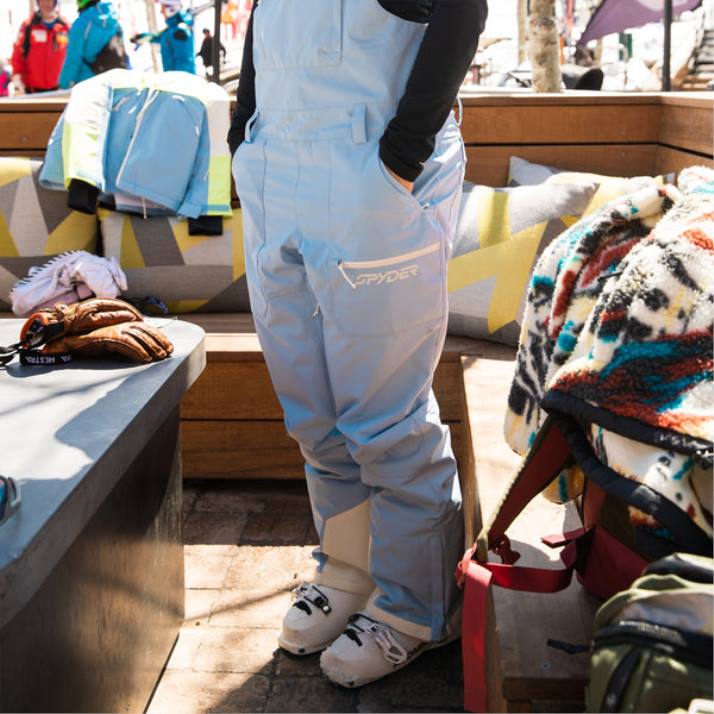 Spyder Frauen puderblaue Hochspannung Bekleidung Geländelatz J8DR356